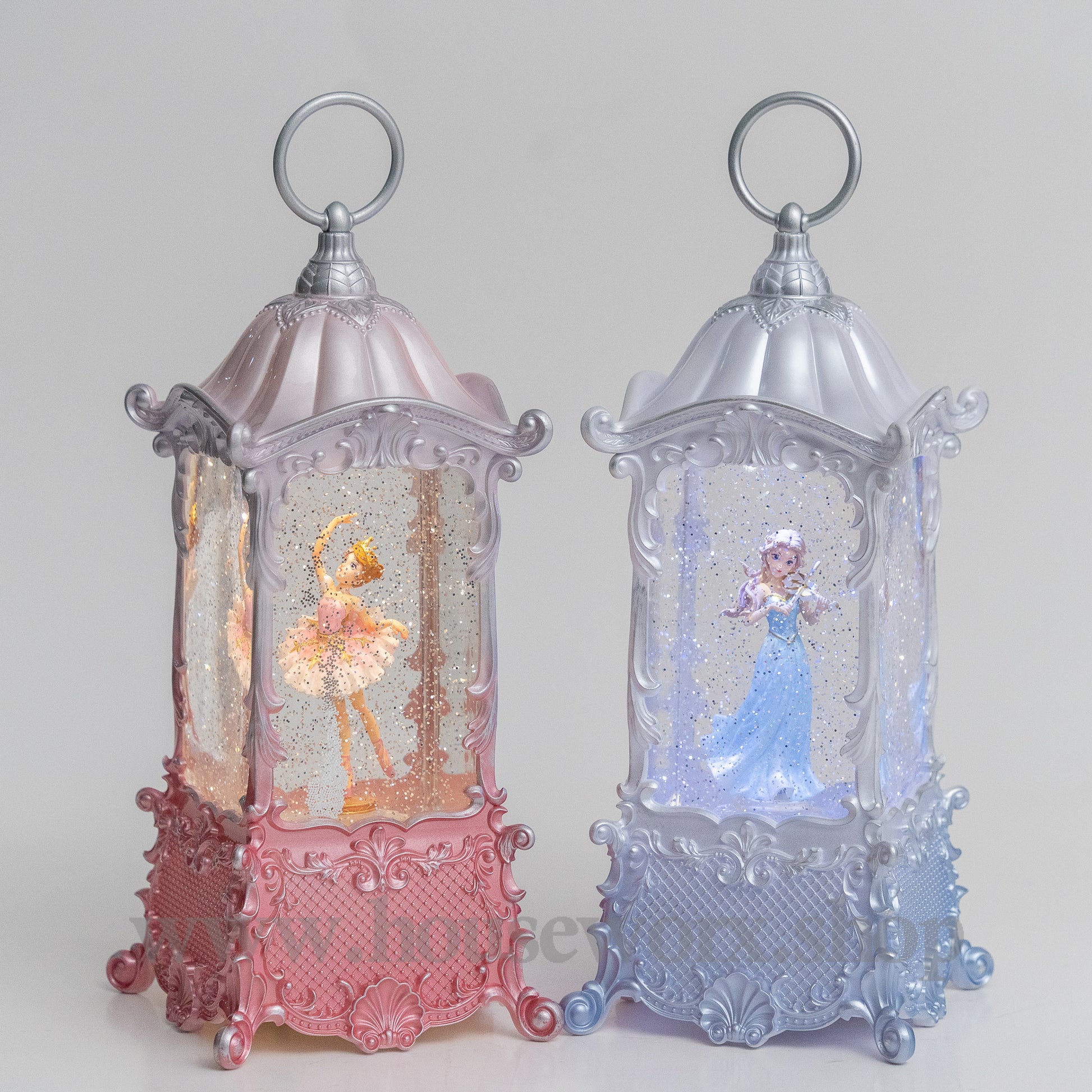 Elegance snow globe collecton 1