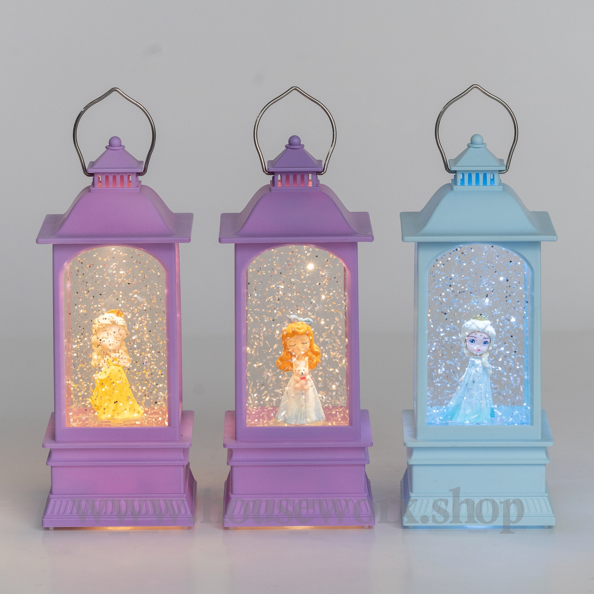 Layla collection snow globe collection 1