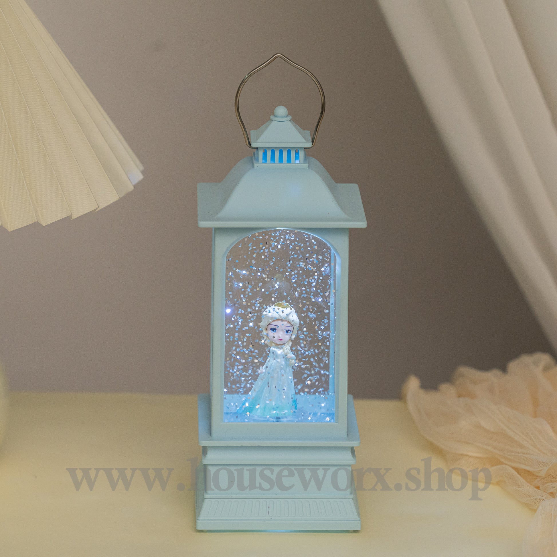 Layla collection snow globe collection blue 1