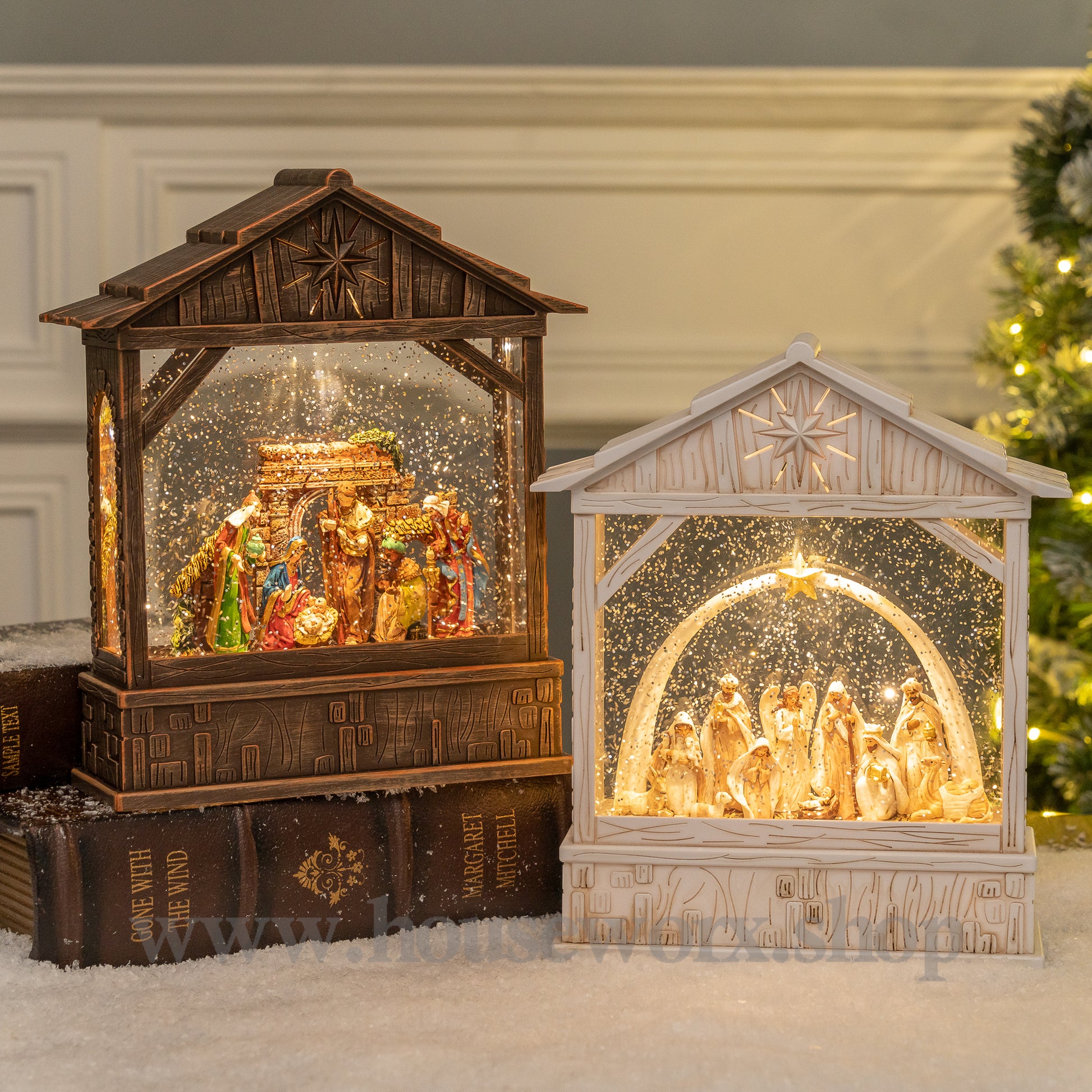 Manger christmas snow globe collection