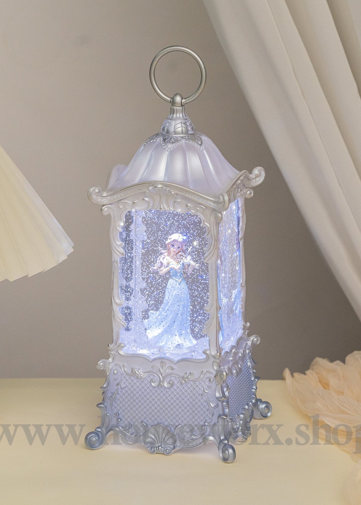 Elegance - Blue - Christmas Snow Globes by House worX