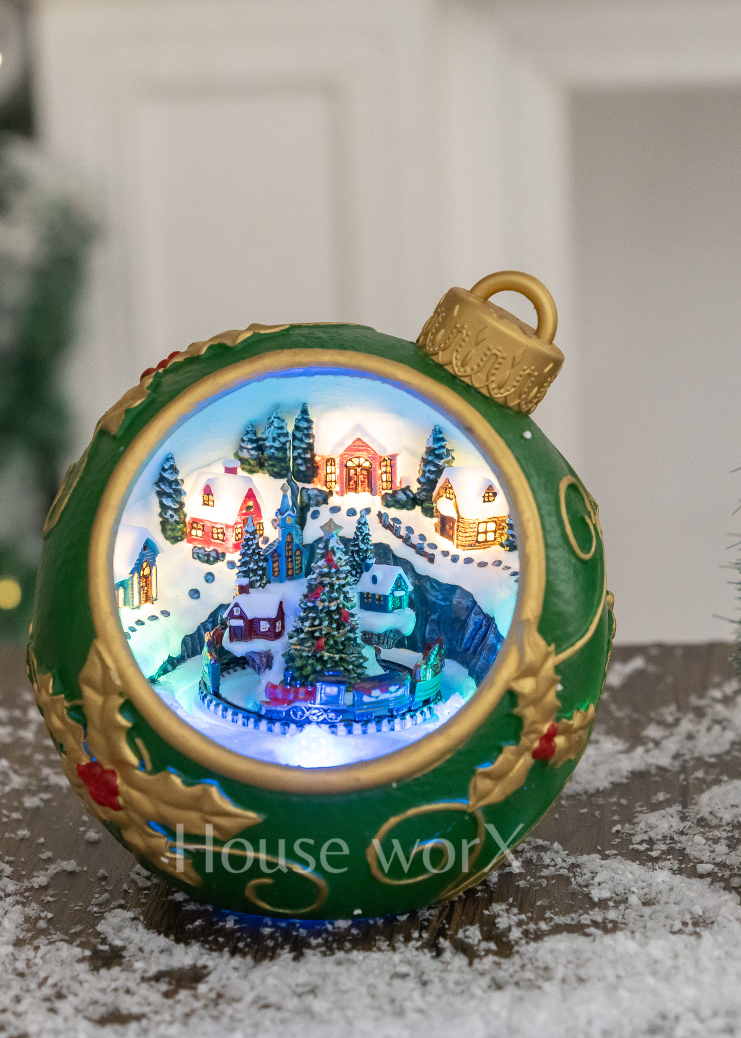 Holiday Lane - Bauble - Medium - Christmas Snow Globes by House worX