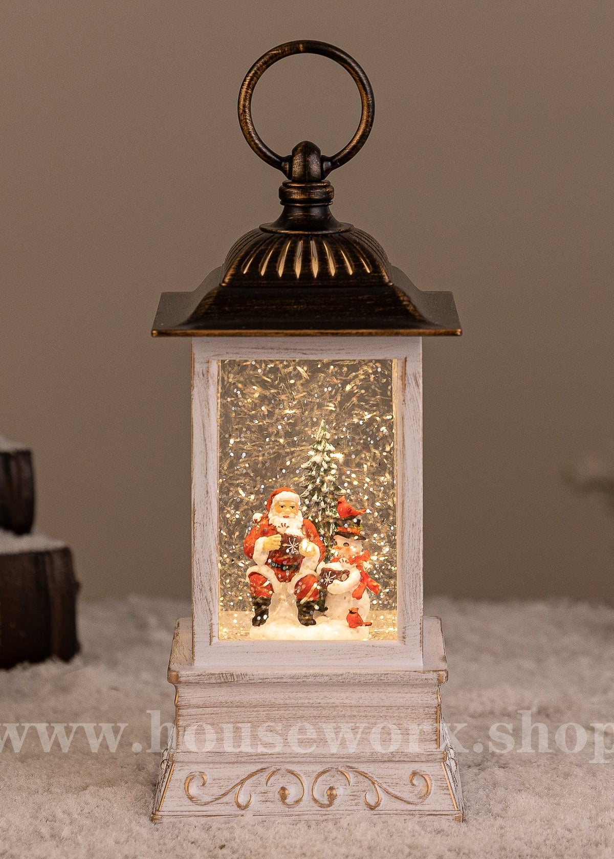 Manhattan - Santa - Christmas Snow Globes by House worX