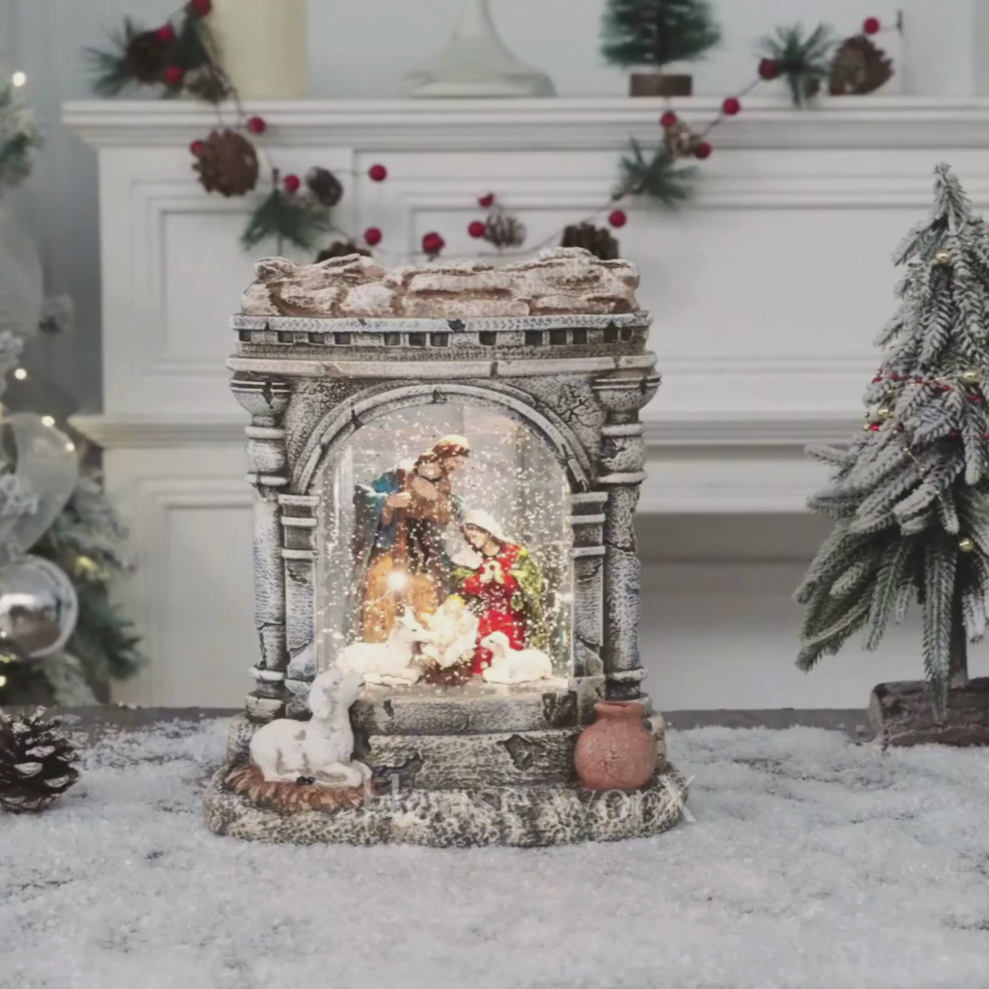 Colusseum snow globe video