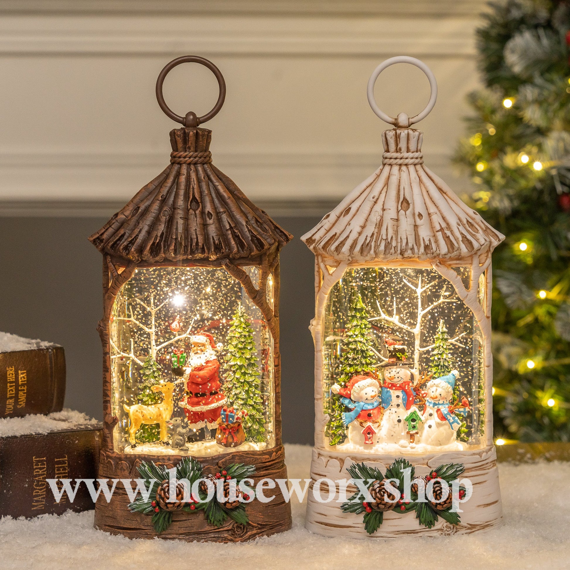 Straw Hut - Santa - NO BOX - Christmas Snow Globes by House worX