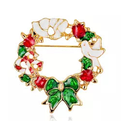 Gold Wreath Brooch